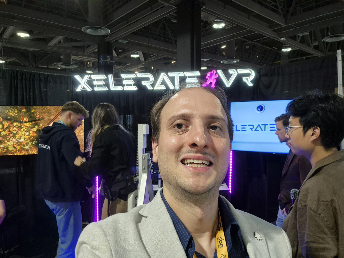 xelerate vr selfie